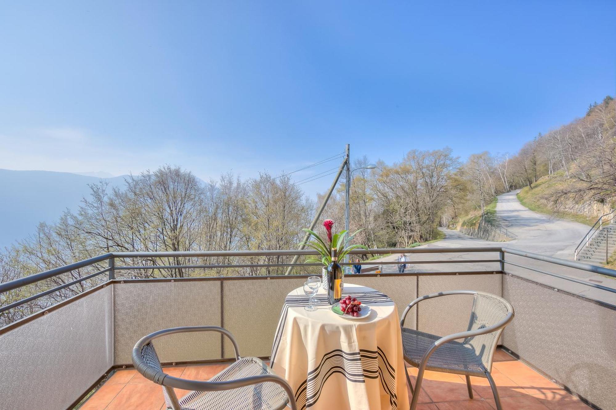 Ca' Gina Panoramica - Monte Bre - Happy Rentals Лугано Екстериор снимка